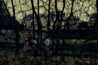 #521. Série From a collection. 40x60 cm. Photographie d'après diapositive & image peinte.